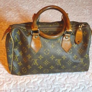 Vintage Authentic Louis Vuitton Speedy 25 Bag